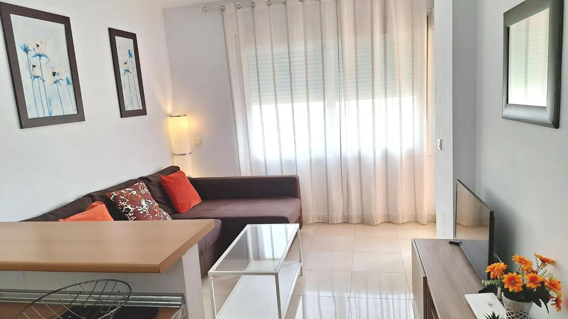 Nautica 1 Torrecilla En Nerja ספרד